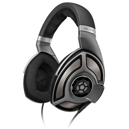 HD 700