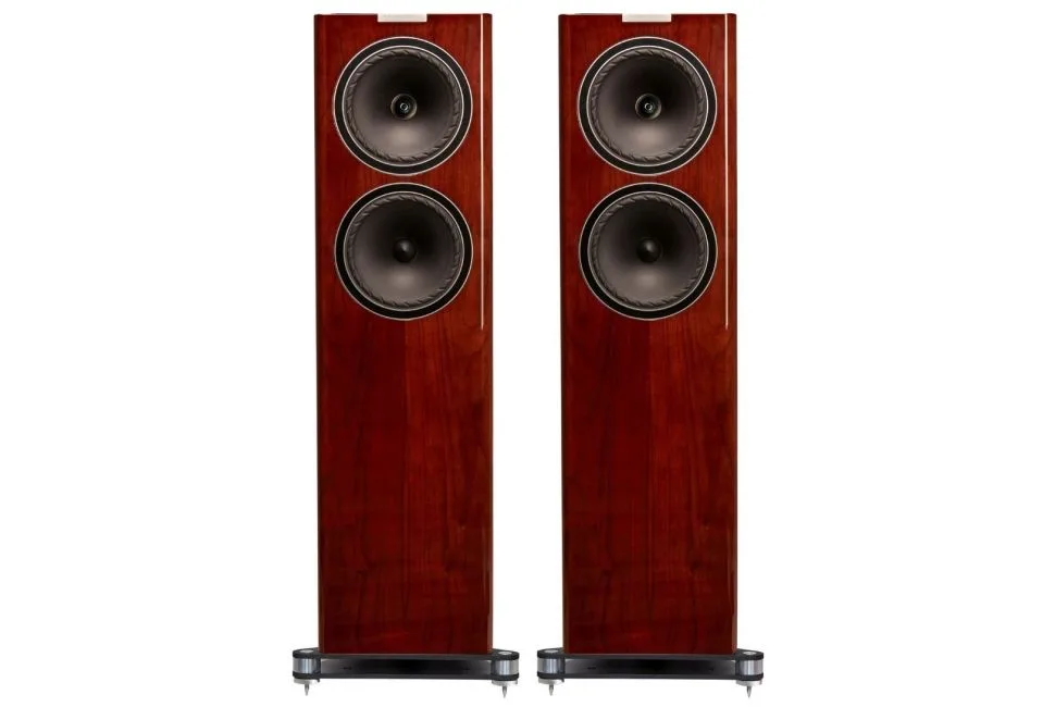 F702