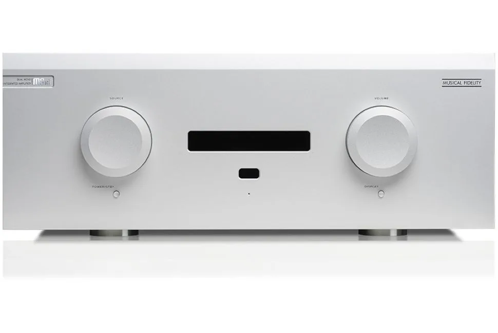 M8 XI