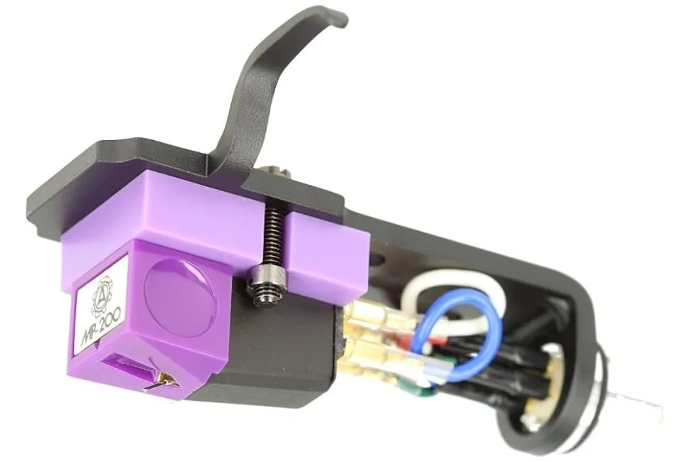 MP200