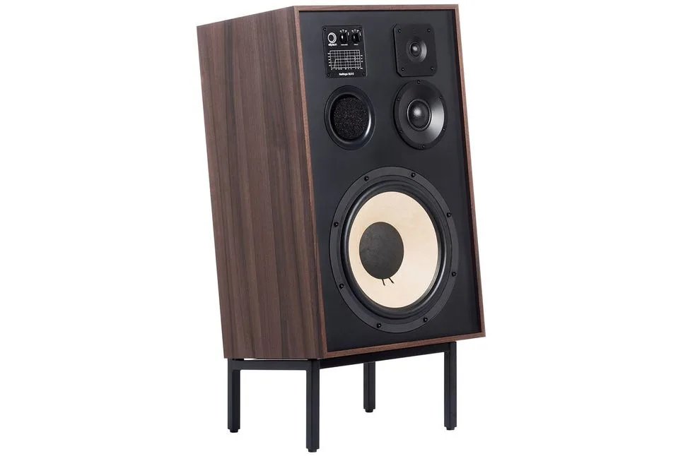 Vintage Stand